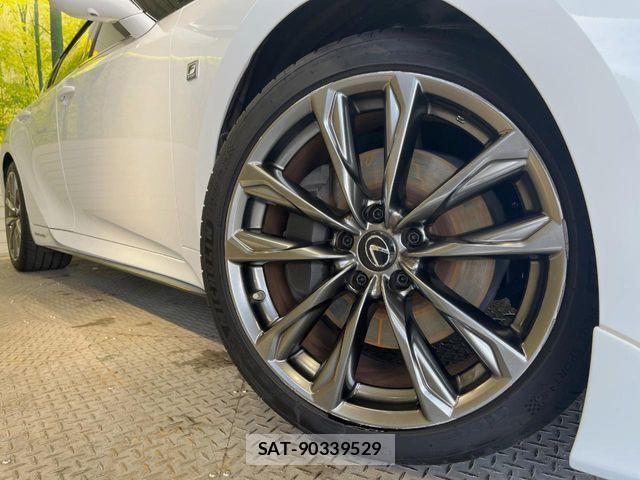 Lexus IS 2021-03 7562349-13