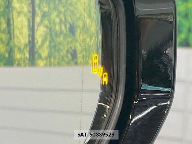 Lexus IS 2021-03 7562349-5