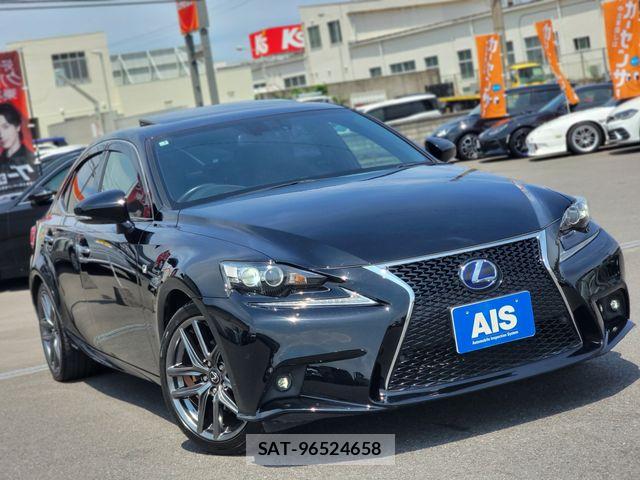 Lexus IS 2015-02 7562350-1