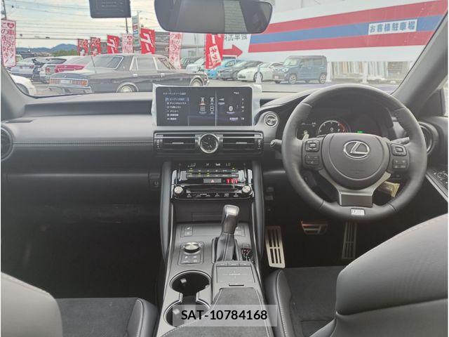 Lexus IS 2025-11 7617638-13