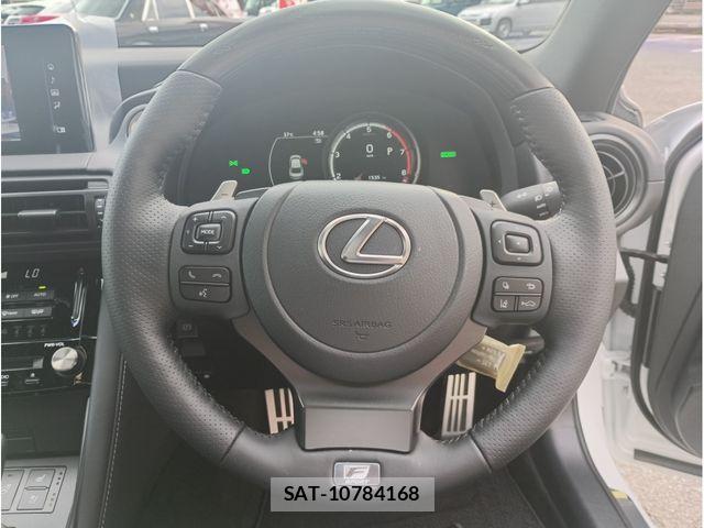 Lexus IS 2025-11 7617638-16