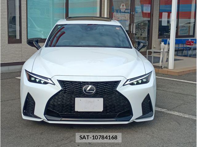 Lexus IS 2025-11 7617638-1