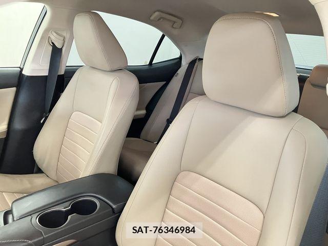 Lexus IS 2018-08 7617642-21
