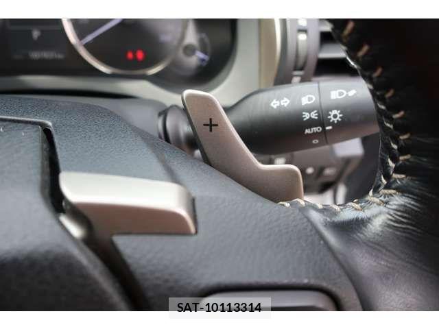 Lexus IS 2017-01 7617643-16