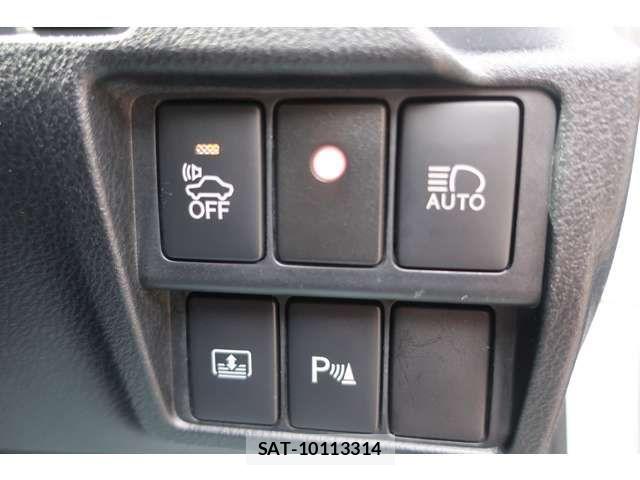 Lexus IS 2017-01 7617643-17
