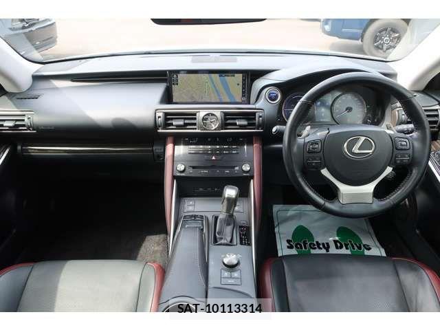 Lexus IS 2017-01 7617643-7