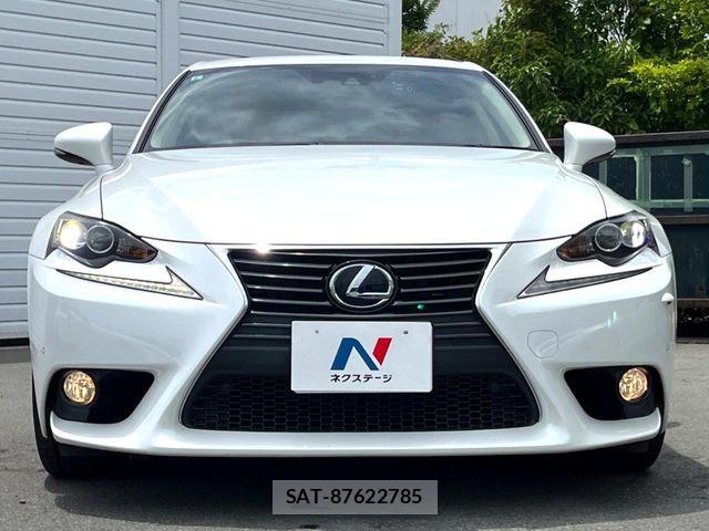 Lexus IS 2013-07 7617644-18