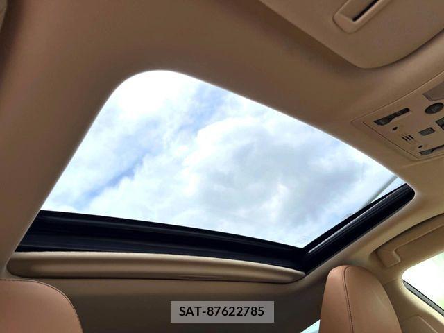 Lexus IS 2013-07 7617644-2