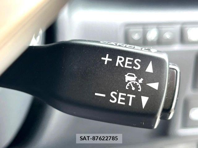 Lexus IS 2013-07 7617644-6