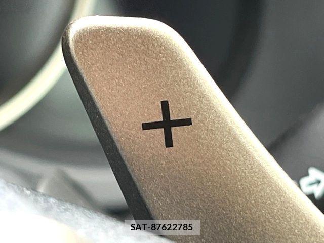 Lexus IS 2013-07 7617644-7
