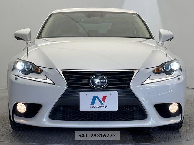 Lexus IS 2013-09 7617645-14