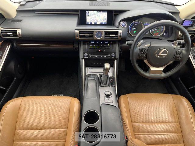 Lexus IS 2013-09 7617645-1