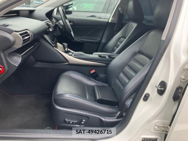 Lexus IS 2013-09 7617646-16
