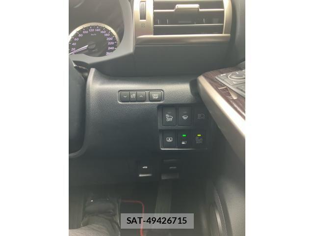 Lexus IS 2013-09 7617646-20