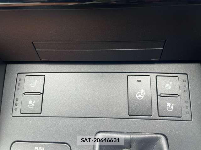 Lexus IS 2024-01 7617641-6
