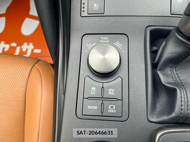 Lexus IS 2024-01 7617641-8