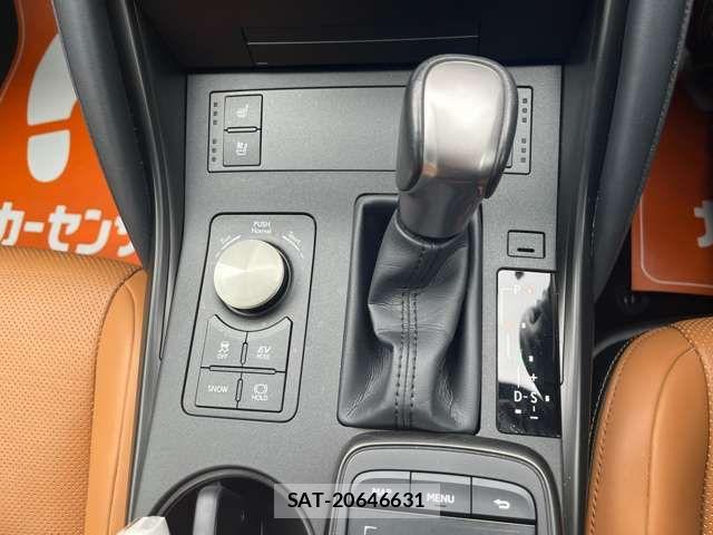 Lexus IS 2024-01 7617641-9