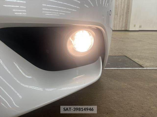 Lexus IS 2013-08 7617647-11
