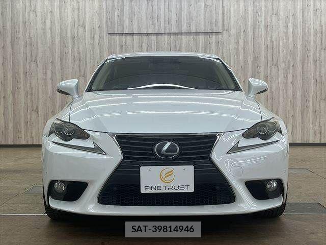 Lexus IS 2013-08 7617647-13