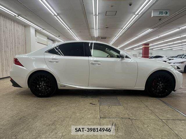 Lexus IS 2013-08 7617647-14