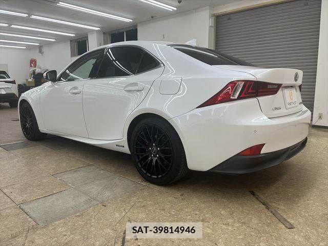 Lexus IS 2013-08 7617647-17