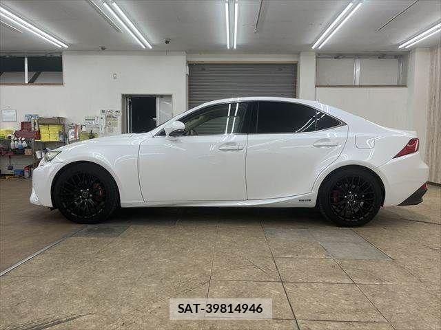 Lexus IS 2013-08 7617647-18