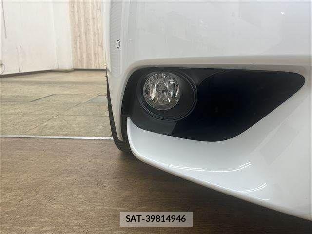Lexus IS 2013-08 7617647-22