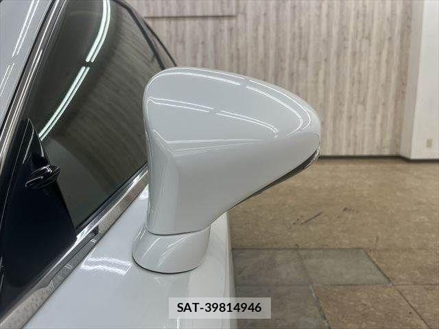 Lexus IS 2013-08 7617647-23