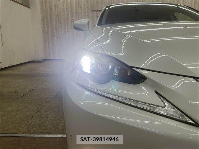 Lexus IS 2013-08 7617647-28