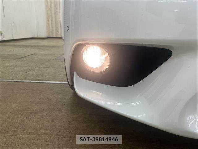Lexus IS 2013-08 7617647-29