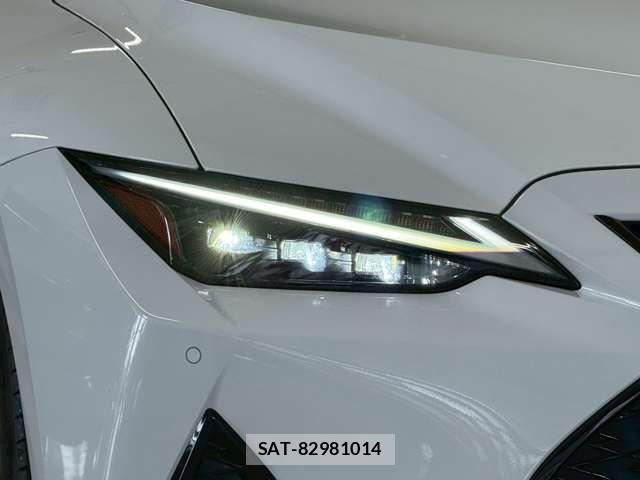 Lexus IS 2020-12 7617639-12