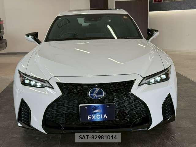 Lexus IS 2020-12 7617639-2