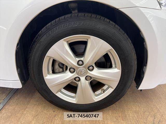 Lexus IS 2013-11 7617648-13