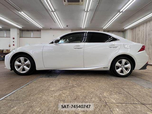 Lexus IS 2013-11 7617648-20