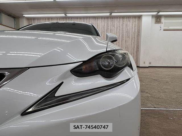 Lexus IS 2013-11 7617648-21