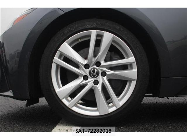 Lexus IS 2021-01 7725051-18