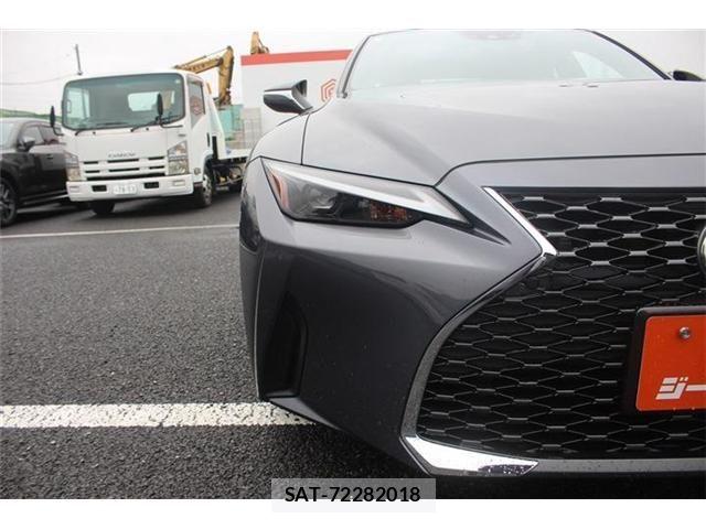 Lexus IS 2021-01 7725051-23