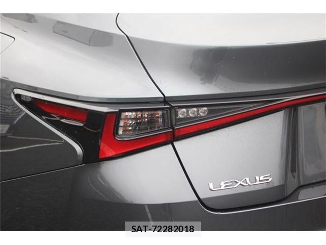Lexus IS 2021-01 7725051-27