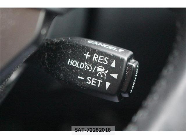 Lexus IS 2021-01 7725051-4