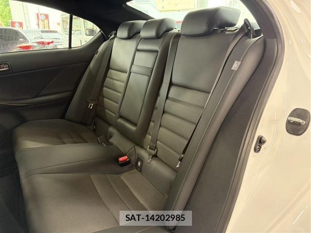 Lexus IS 2021-11 7725046-18