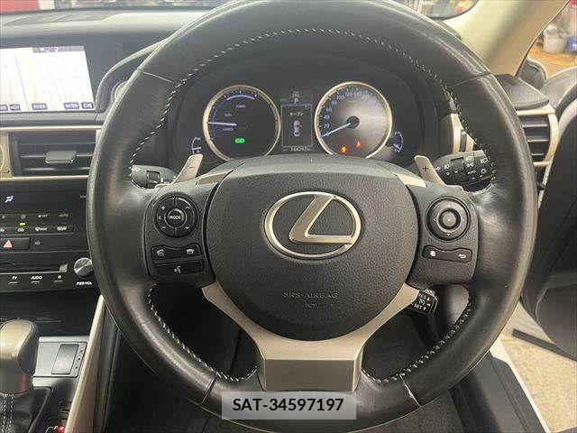 Lexus IS 2013-11 7725060-9