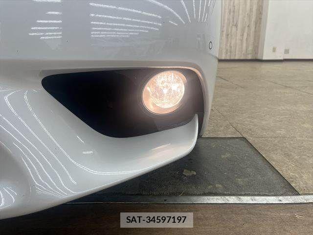 Lexus IS 2013-11 7725060-11
