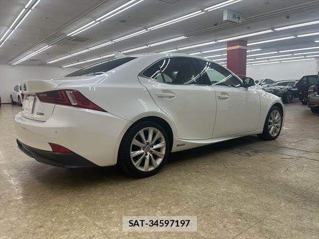 Lexus IS 2013-11 7725060-16