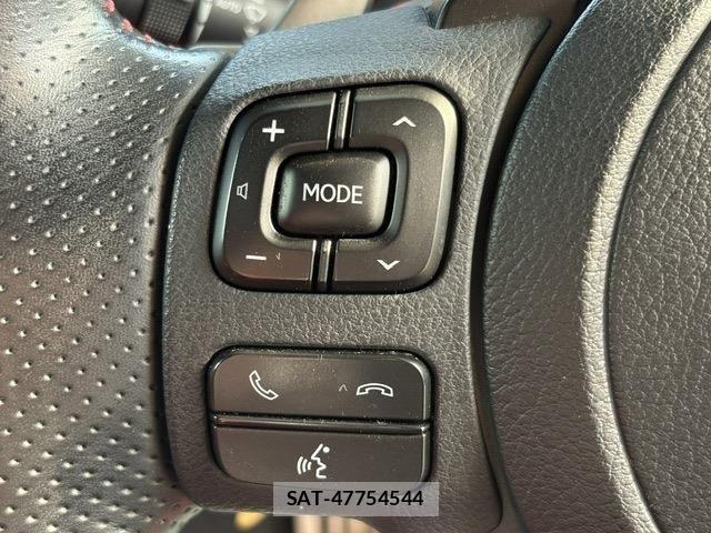 Lexus IS 2021-01 7725052-10