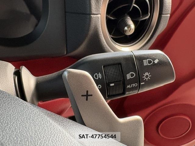 Lexus IS 2021-01 7725052-12