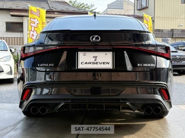 Lexus IS 2021-01 7725052-5