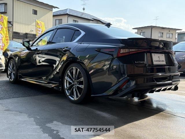 Lexus IS 2021-01 7725052-6