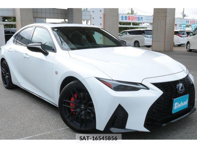 Lexus IS 2022-07 7725045-11