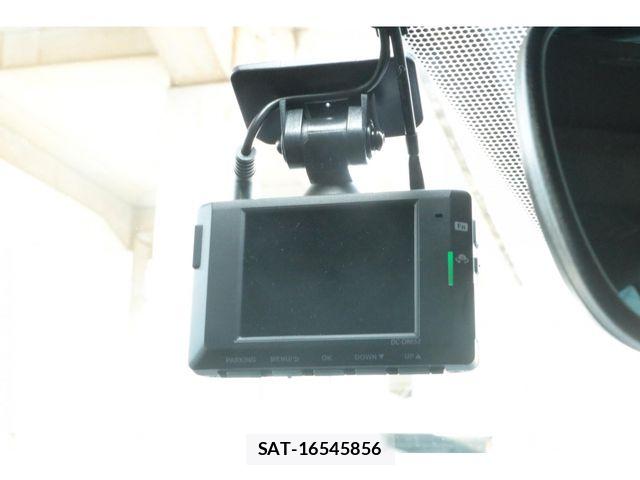 Lexus IS 2022-07 7725045-7