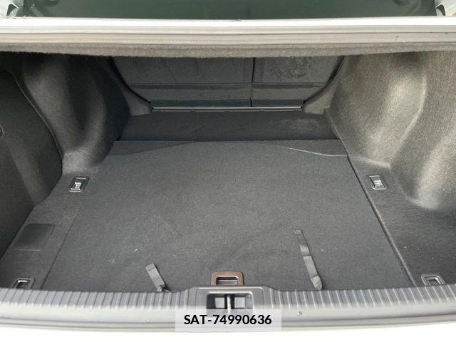 Lexus IS 2021-08 7725047-17